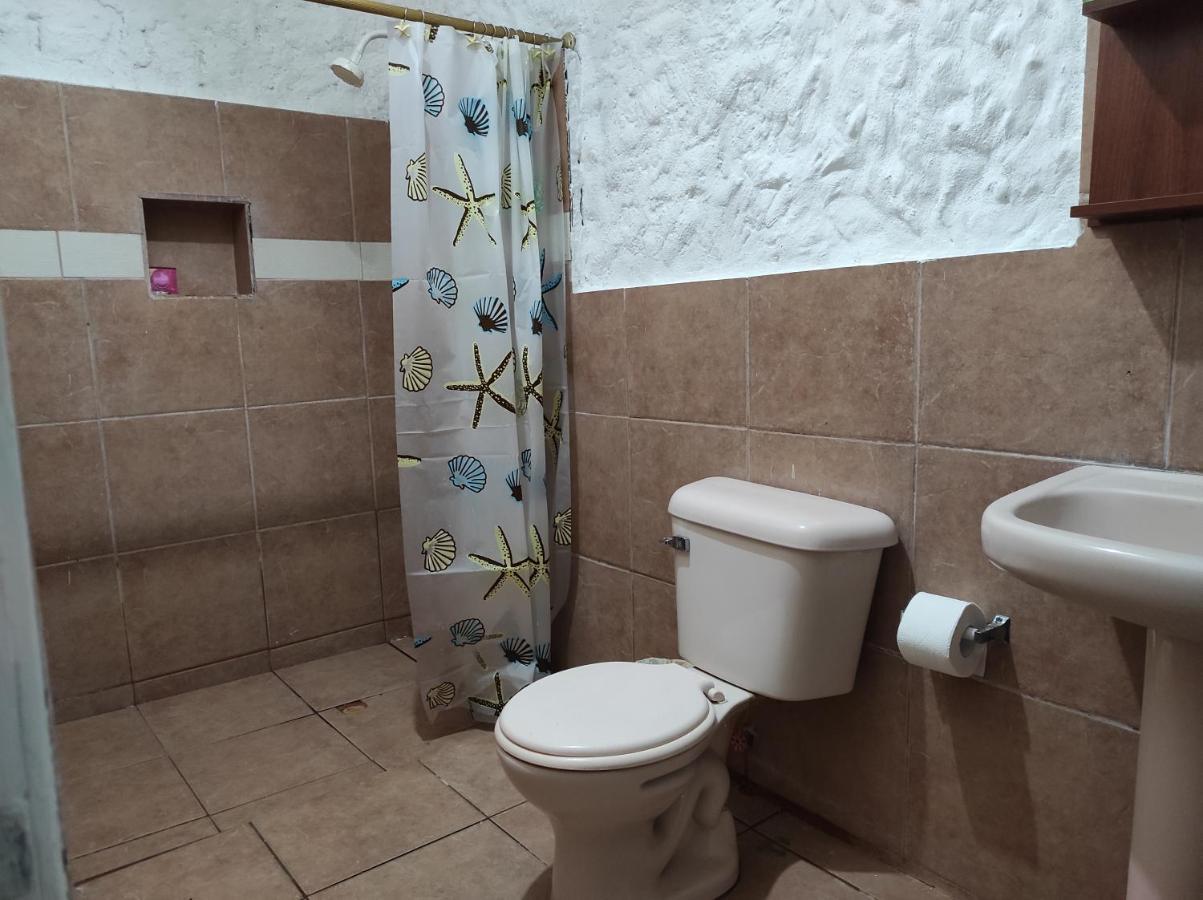 Caramba Hospedaje Hotel Tonsupa Ngoại thất bức ảnh